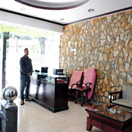 Clarks Inn Binsar Luaran gambar