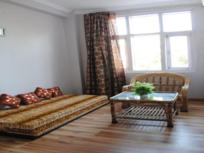 Clarks Inn Binsar Luaran gambar