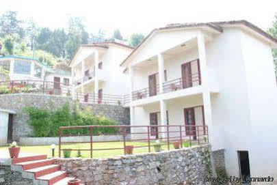 Clarks Inn Binsar Luaran gambar