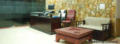 Clarks Inn Binsar Luaran gambar